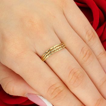 Złoty Pierścionek Damski Próby 375 - Trzyrzędowy Grawerowany pr 375.jpg